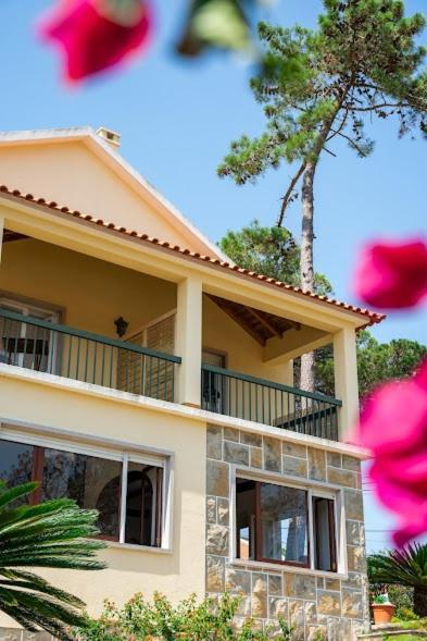 Moby Dick Lodge Colares Ngoại thất bức ảnh